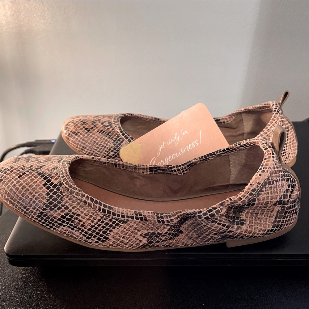 Ballet flats